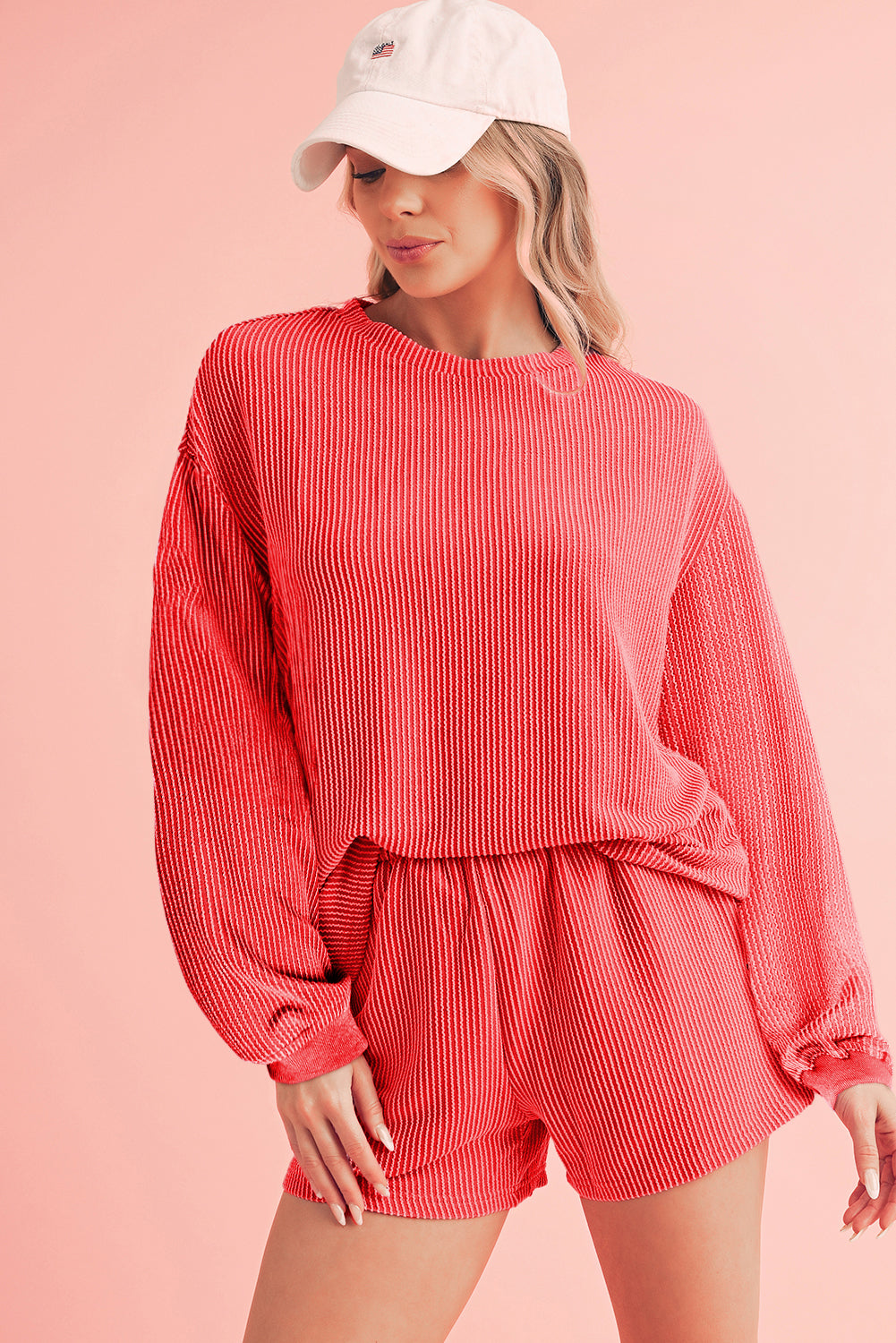 Set aus langärmligem Oberteil und Shorts mit hoher Taille in Parchment-Optik