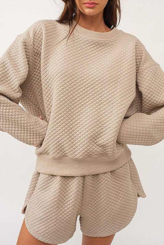 Set aus Pullover und Shorts mit Rautensteppung in Pergament
