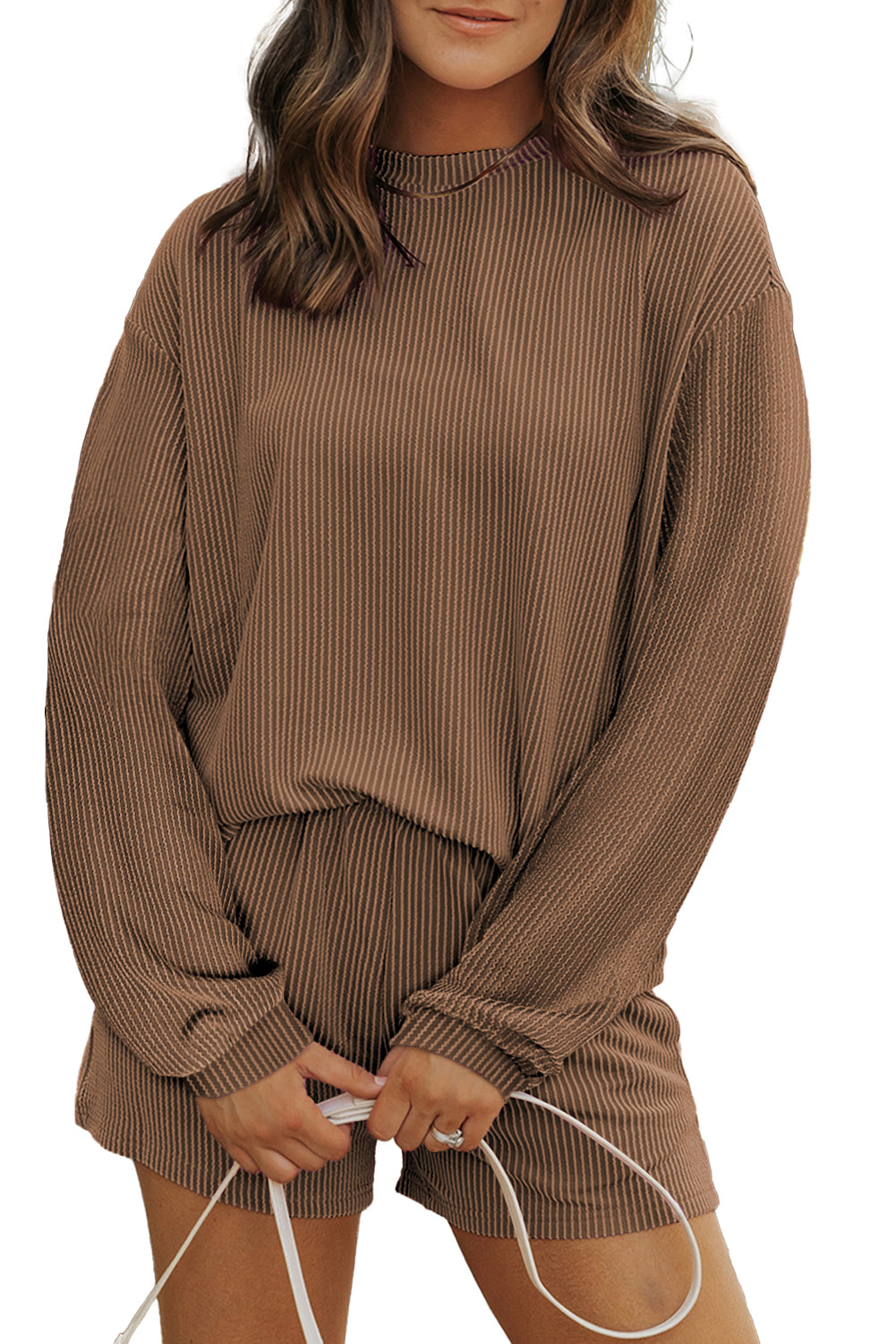 Set aus langärmligem Oberteil und Shorts mit hoher Taille in Parchment-Optik