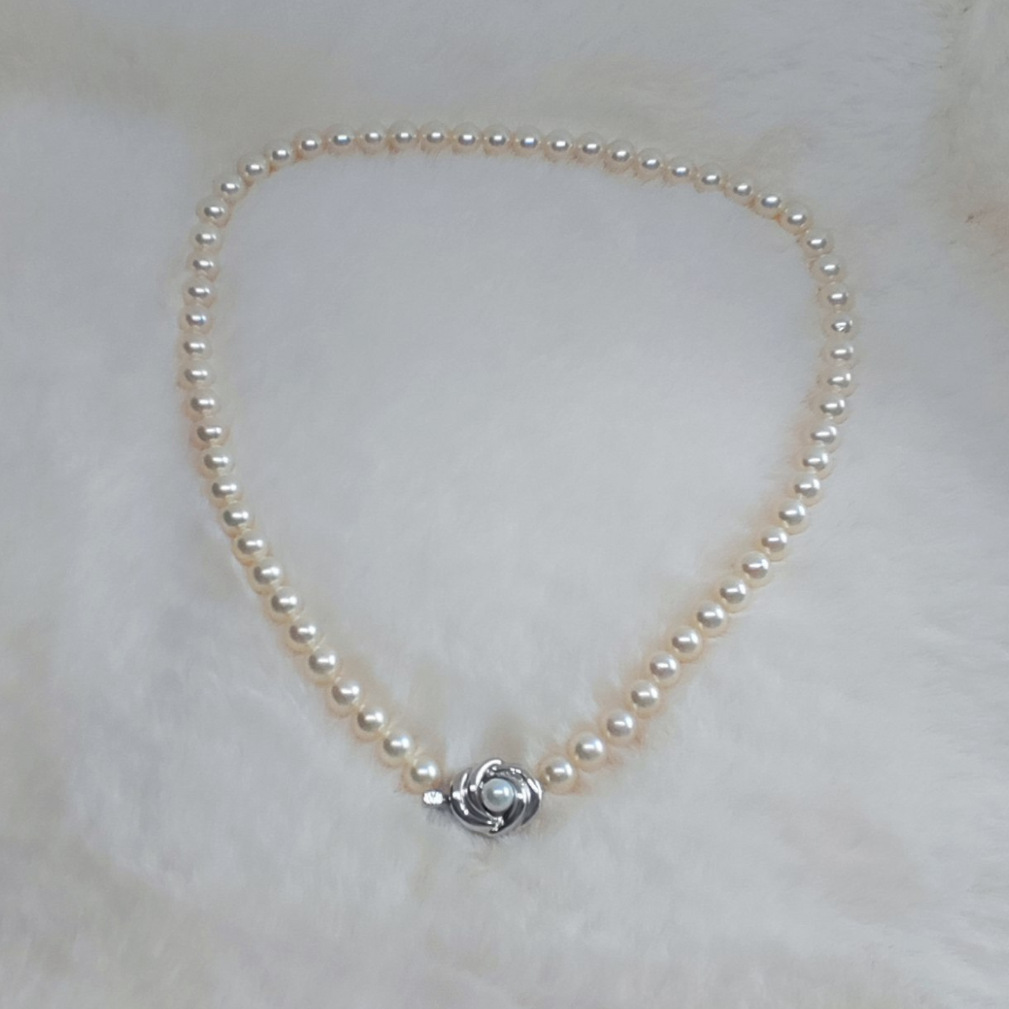 TASAKI Perlenkette
