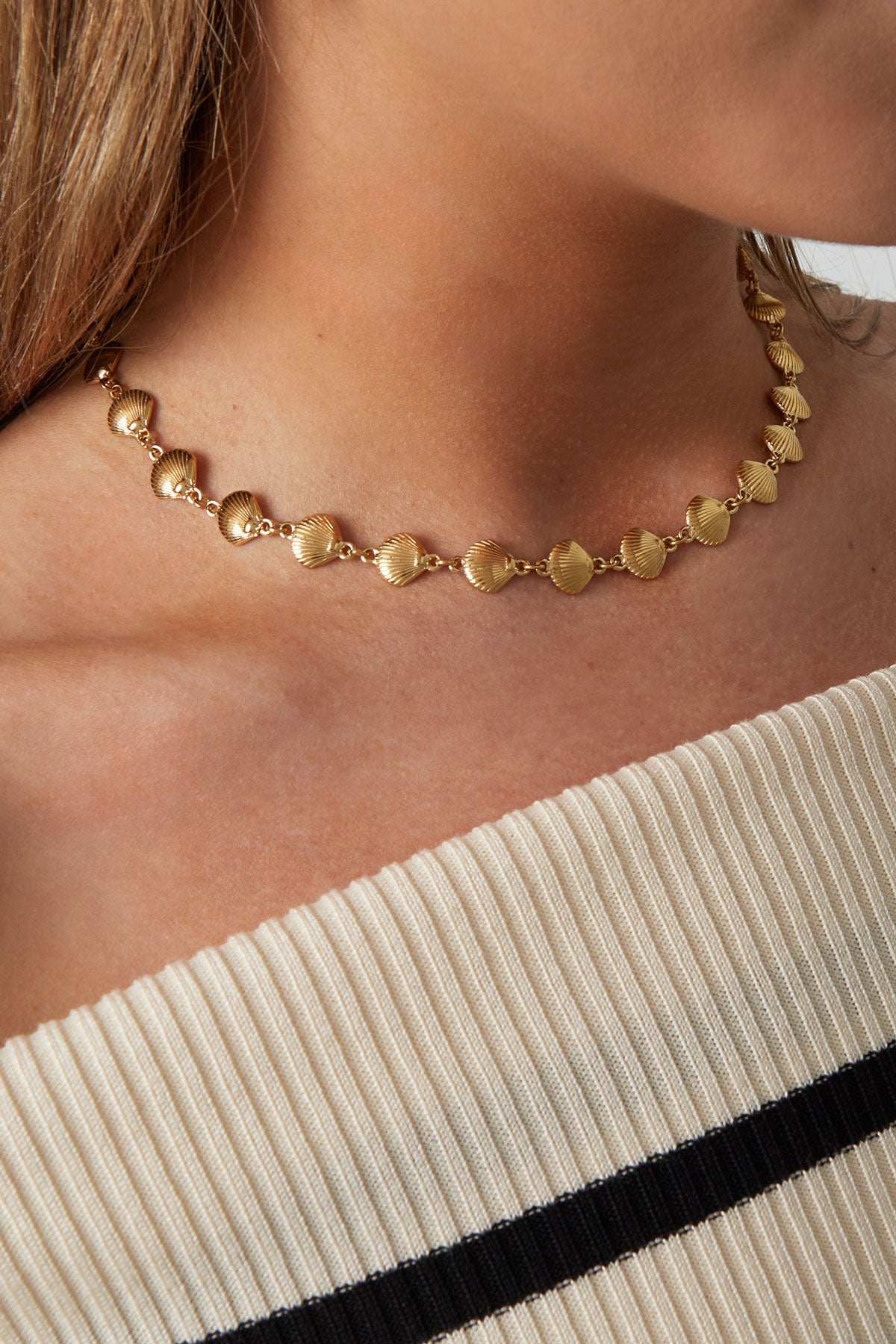 Elegant Stainless Steel Clavicle Chain Necklace for Women