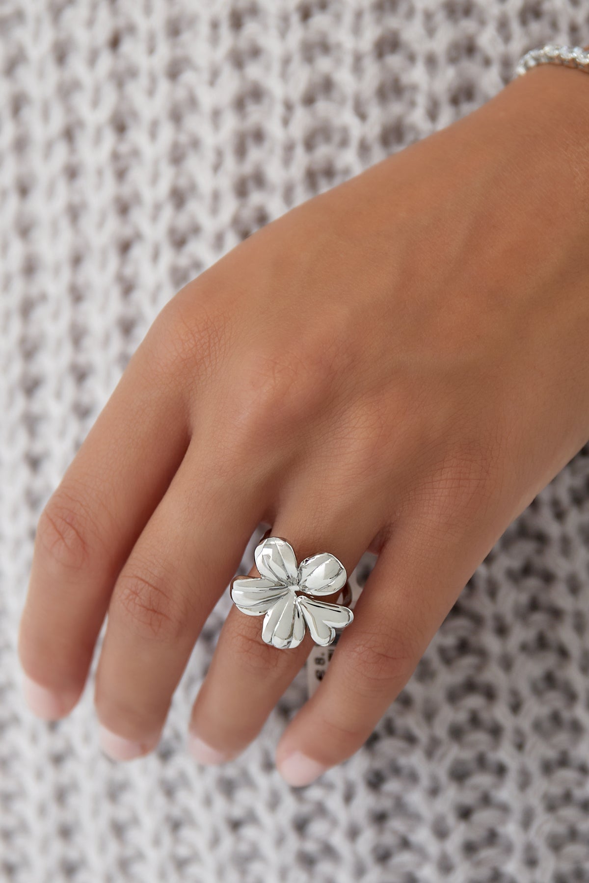 Stylish Statement Ring in Silver & Gold