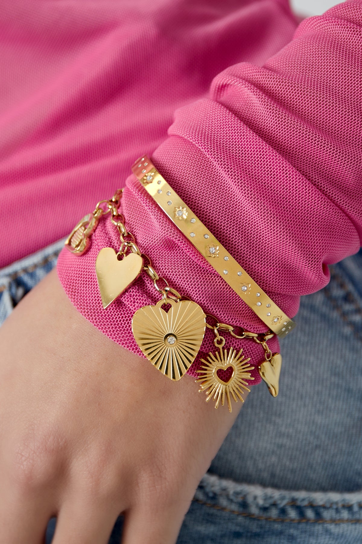 Elegant Flower Bangle for All Occasions