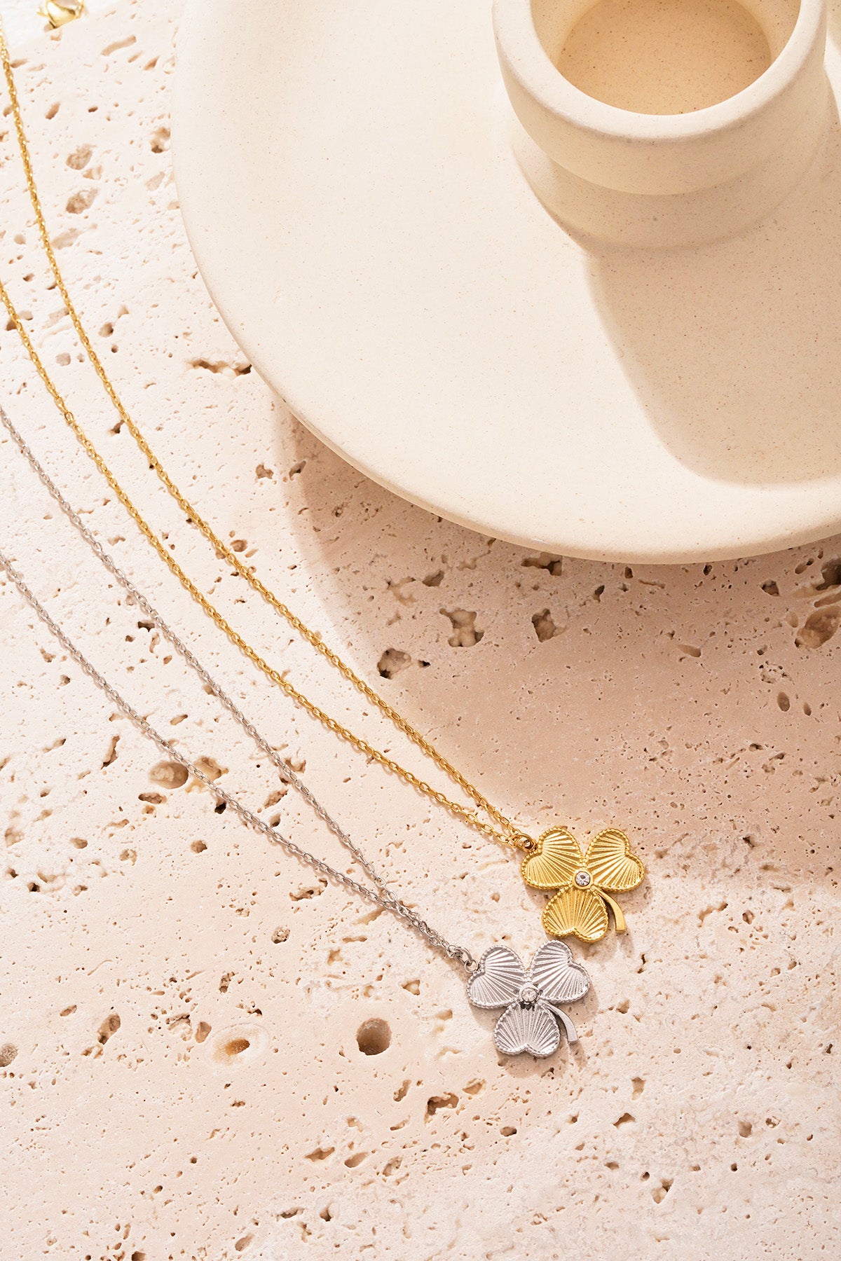 Elegant Clover Pendant Necklace for Everyday Style