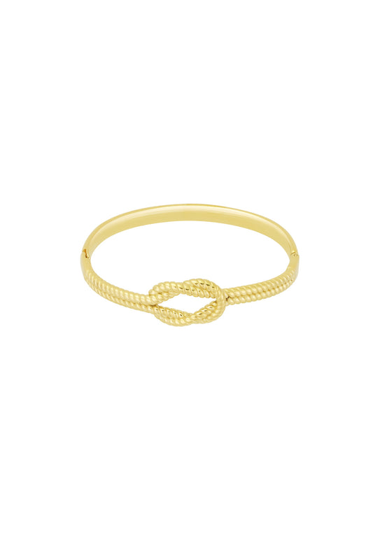 Stylish Twist Bangle for Everyday Elegance