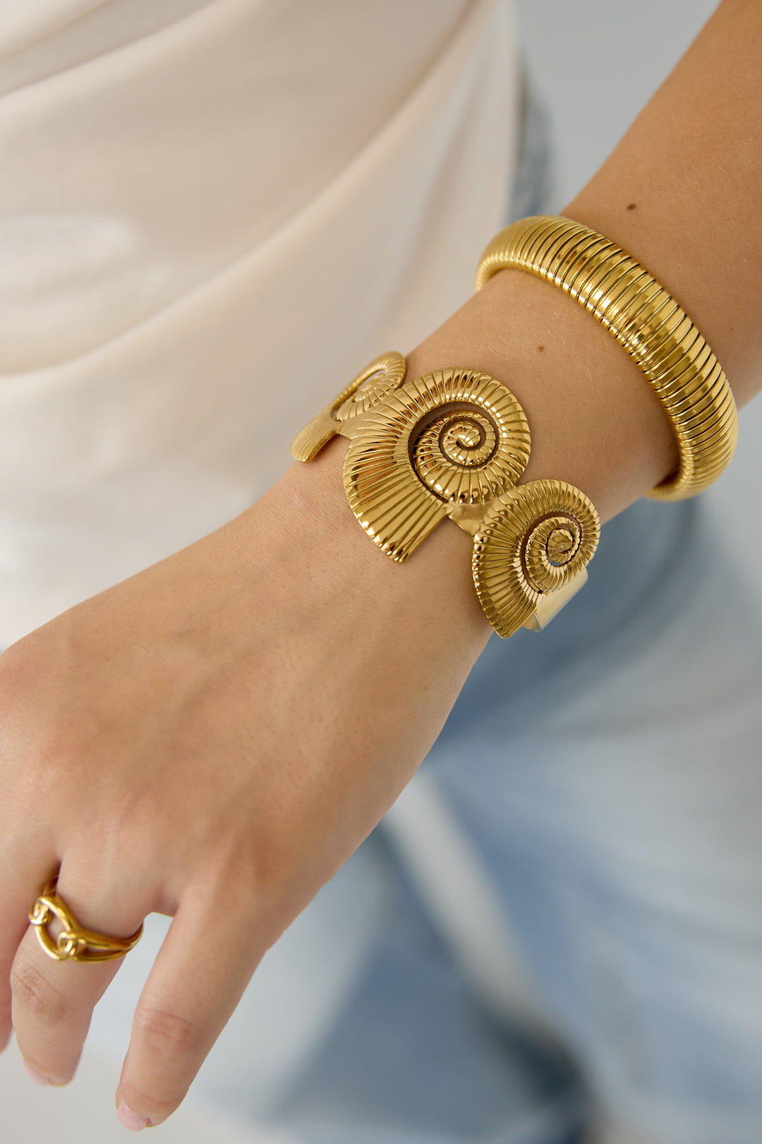 Elegant Gold Cuff Bracelet for Women - Simple Yet Stylish