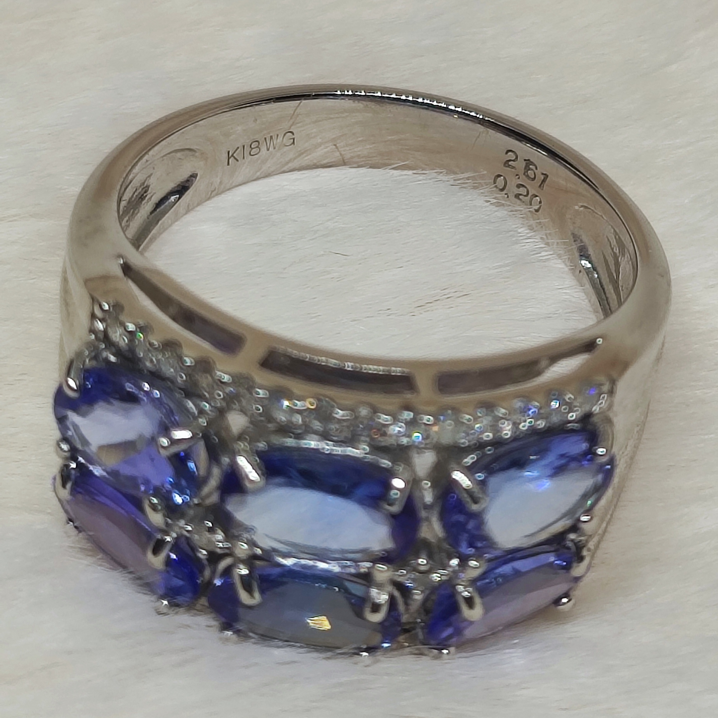 2.61ct Tanzanite Ring