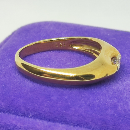 Round Cut Diamond Ring