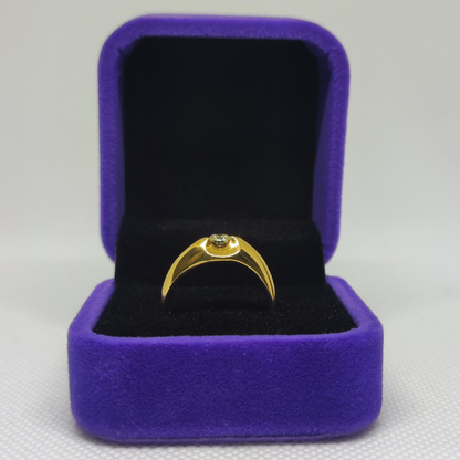 Round Cut Diamond Ring