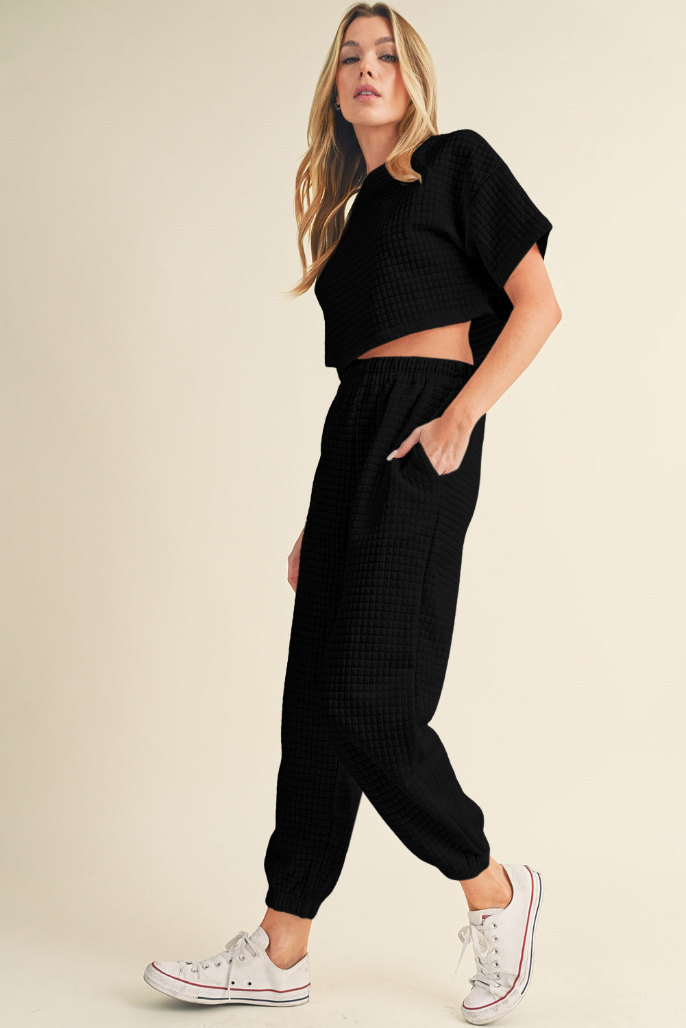 Black Textured Cropped Tee and Jogger Pants Set