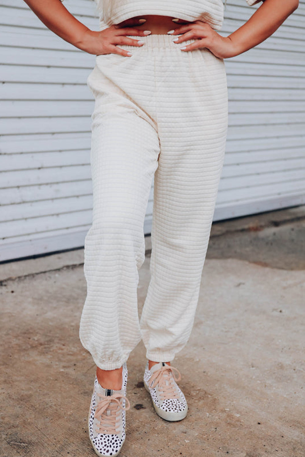 Black Textured Cropped Tee and Jogger Pants Set