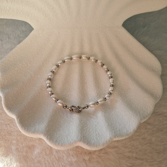 Zuzy Pearl Bracelet