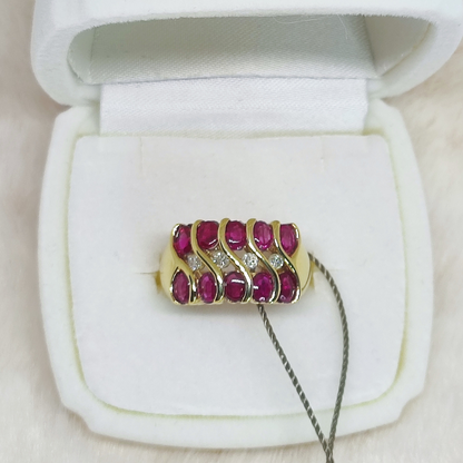 Bague cabochon rubis avec diamants