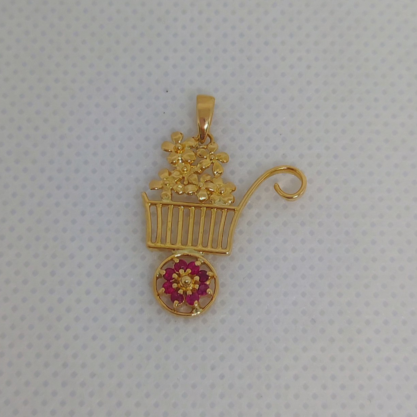 Charm Ruby Pendant in 18K Gold