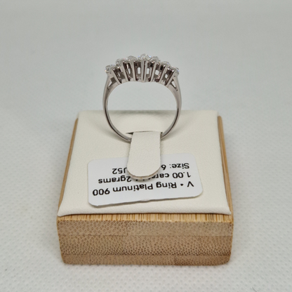 Pt900 1.00ct Marquise Cut V-Ring
