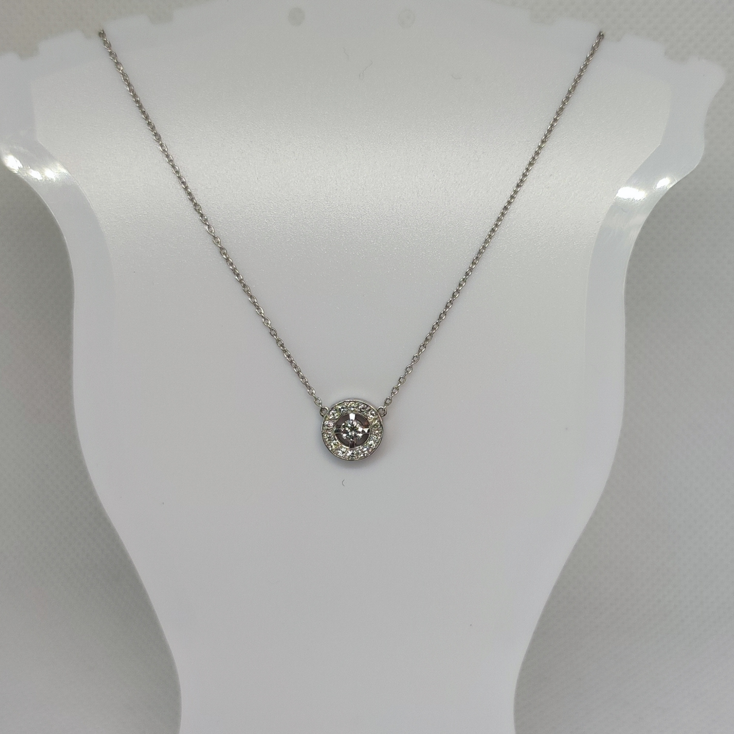 K18 White Gold Diamond Necklace