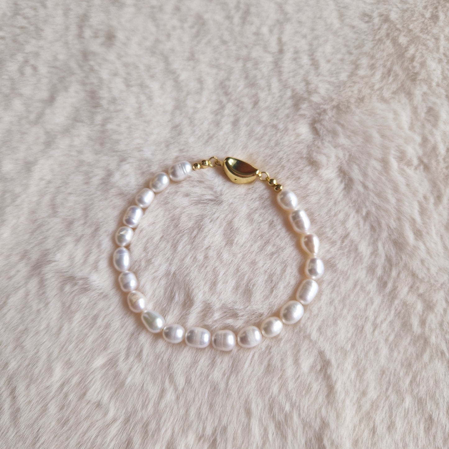 Lexy Pearl Bracelet