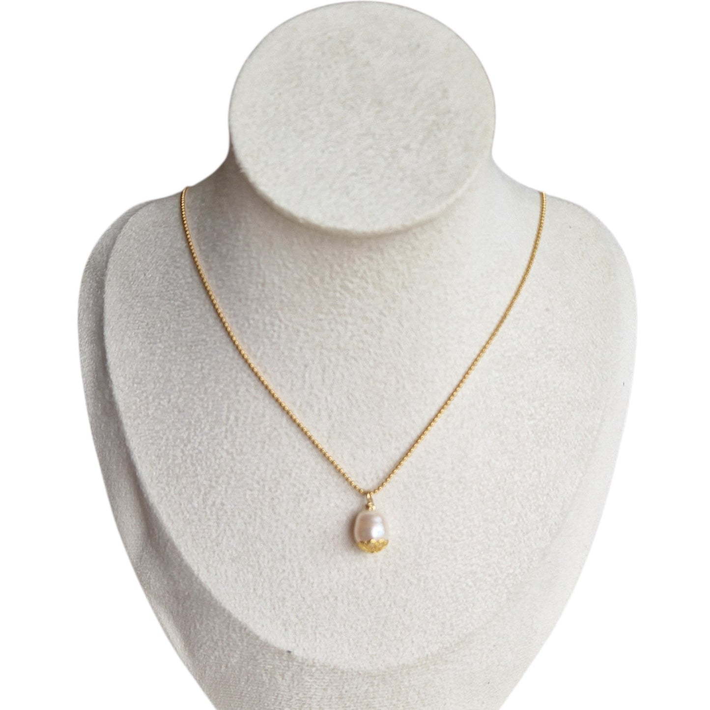 Gaby Pearl Necklace