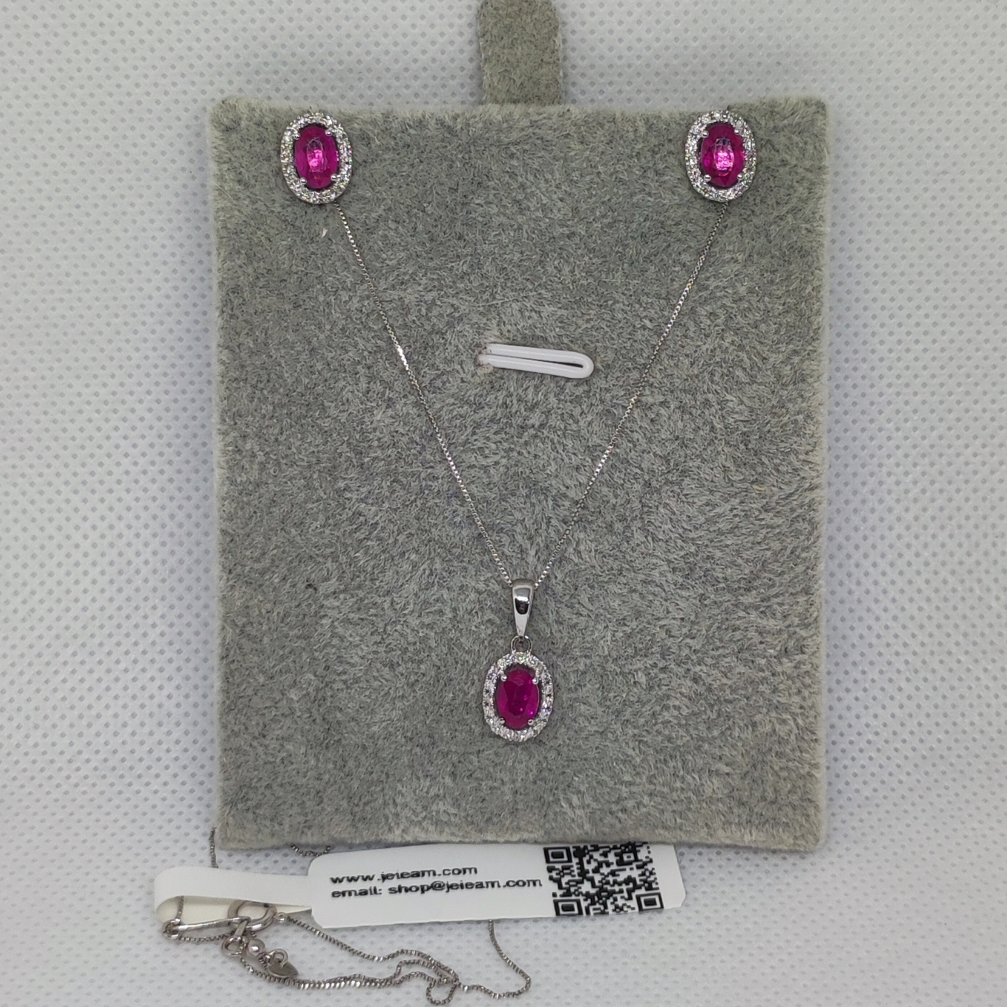 White Gold Ruby Set