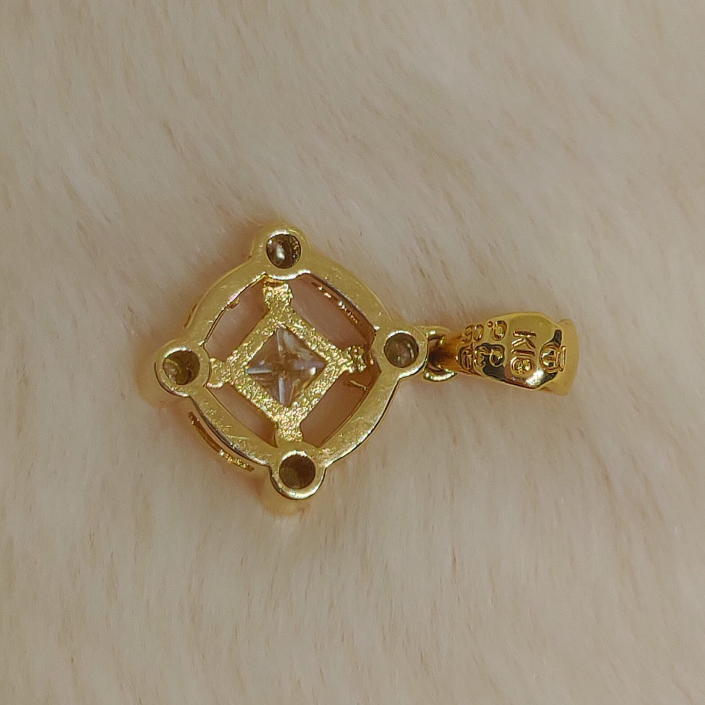 Natural Diamond 0.35ct TASAKI Pendant