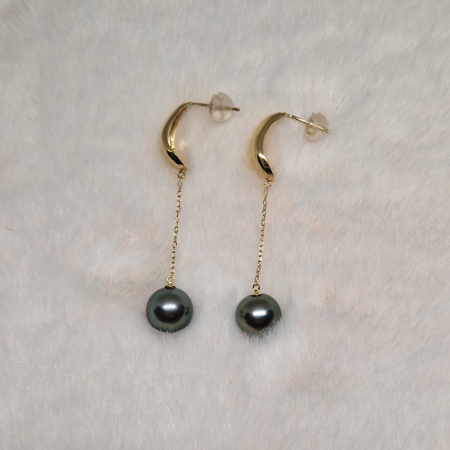 Tahitian Black Pearl Earring