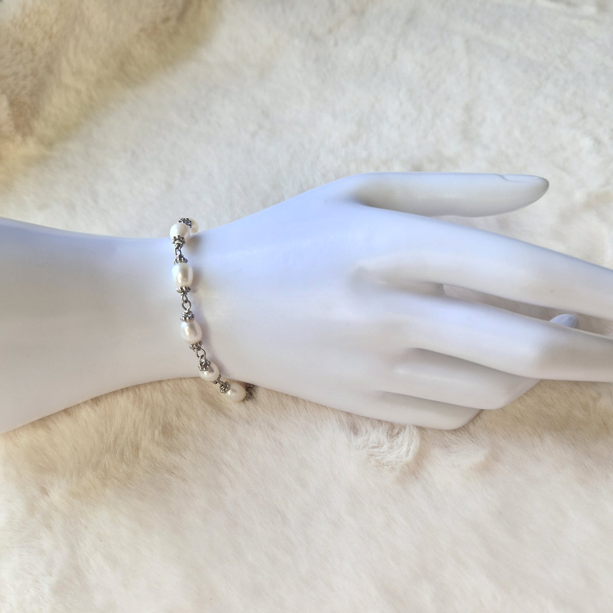 Maekyla Pearl Bracelet