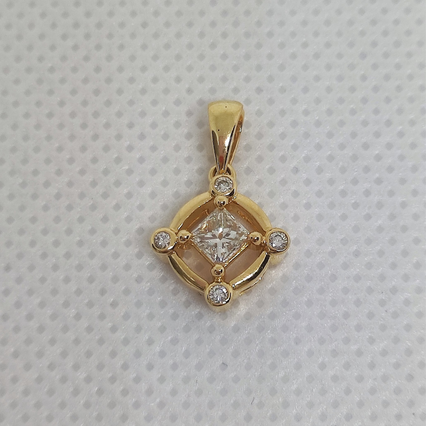 Natural Diamond 0.35ct TASAKI Pendant